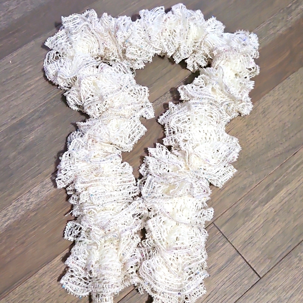Elegant Cream Lace Scarf